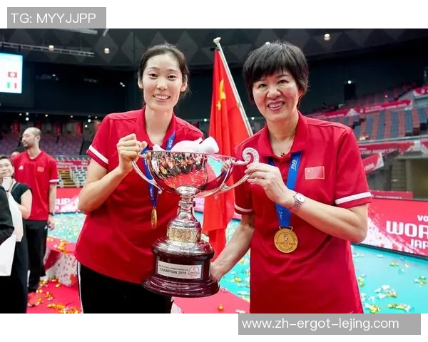 有排面：艾格努加比为豫排加油！朱婷辅导上线，或接过郎导衣钵